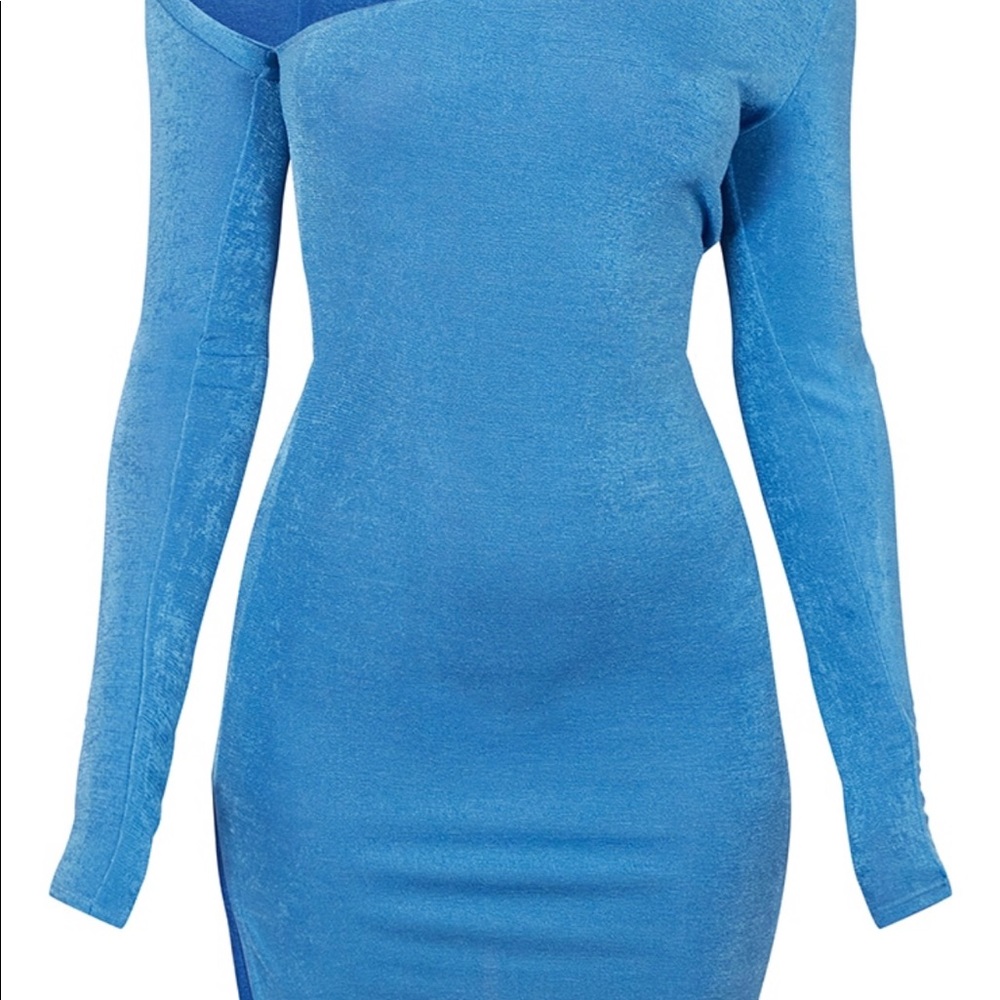 Baby Blue slightly off the shoulder BodyCon Dress💙 - Picture 3 of 6